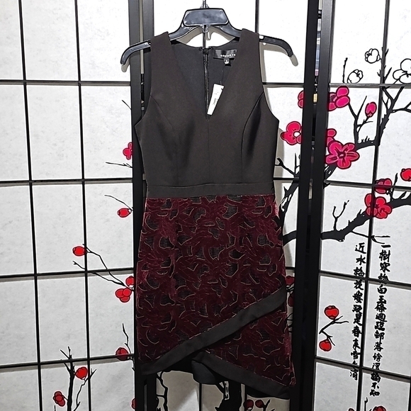 Adelyn Rae Sleeveless Black Plum Dress Size Small NWT - Picture 1 of 8